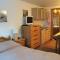 Double room with a kitchenette in a beautiful surrounding - Заутенс