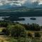 The Mews - a cottage with a spectacular lake view - Port of Menteith