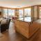 The Terrace Apartment - GRINDELHOMES