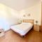 NEW! Apartamento con piscina y balcón a 2 minutos de la playa. WI-FI