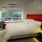Pop Hotel