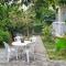 Elpida Lemon Garden House
