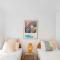 Blush on Broadbeach- beachside and pet friendly, 3rd floor walk up