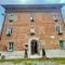 Magical Villa Gioiella 6 Bedroom Holiday Home on the Umbria Tuscany Border