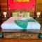 Zenhouse: 6-BR Balinese Tropical Oasis in Nightcliff Central