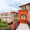 Toscana Valley Town Square Suites