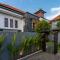 NEWLY Listed 5 bd Spacious Villa 250m's to Beach - Seminyak