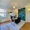 Emerald Lodge Central 3 Bed Parking WI-FI Garden close to centre