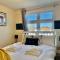 Emerald Lodge Central 3 Bed Parking WI-FI Garden close to centre