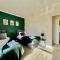 Emerald Lodge Central 3 Bed Parking WI-FI Garden close to centre