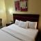 Whitehouse Msquare Hotel