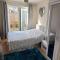 Cozy Central One Bedroom Flat
