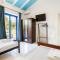 MANI HOLIDAY HOUSE
