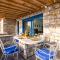 MANI HOLIDAY HOUSE