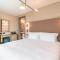 LUSTER Hotel