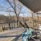 Deck, Fire Pit and Grill Lakefront Oklahoma Abode - Jay
