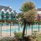 LocaLise - A06 - Entièrement de plain-pied avec petite vue mer - Donnant sur la piscine et le jardin - wifi inclus - draps inclus - - Le Guilvinec