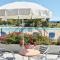 LocaLise au Guilvinec - A15 - Vue sur la mer la piscine et le jardin - Tout à pied, plages, port, centre, commerces, marché - Wifi inclus - Animaux bienvenus - Linge de lit inclus - 吉尔维内克