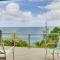 Hilo Home with Private Deck and Stunning Ocean Views! Hilo Home with Private Deck and Stunning Ocean Views!