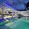 Family and friends villa with big private pool - Willemstad