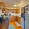 Breezy Kailua-Kona Bungalow with Lanai and Ocean View!