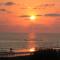 Barefoot Beach Club