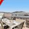 XXL 2 beds with XXL terrace next to Martinez Hotel