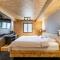 27 Hotel