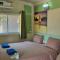 Rayonghouse Resort