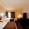 Cobblestone Inn & Suites - Denison | Oak Ridge - Denison