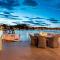 Luxurious Boathouse with Private Dock in the Best Location in Arendal - Arendal