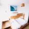 Latas Surf House