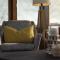 Oaktree Lodge - Luxury Cottage, Hot Tub, Sea Views