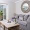 Shrubbery Mews Luxury Apartment
