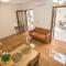 Holiday home Camellia