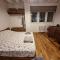 City centre Farmhouse in the Sky designer apt.