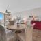 Romar Place 202