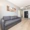 Apartment with free parking and pool
