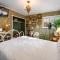Unique super cozy,Bohemian Paradise with Heated Pool and positive energy