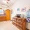 Cheerful Home with Sea Views and Malecón 1 Block plus Dogs Ok