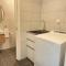 NO PARTY ALLOWED, Entire Brand New 3 bedroom townhouse, free unlimited fibre wifi and free parking