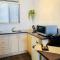 Central Studio Accommodation - Gladstone