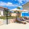House Angela with private pool, private parking, wi-fi and fully fenced garden - WiiBuk - Divšići
