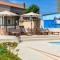 House Angela with private pool, private parking, wi-fi and fully fenced garden - WiiBuk - Divšići