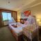 Songphanburi Hotel
