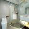 Chaoman Hotel -Guangzhou Shijing City Plaza Xiaoping Subway Station
