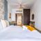 Lakeside Serenity Retreat with Soothing Lake Views - Dubai