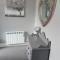 Central Matlock Apartment