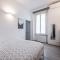 THE Minimal Chic Home - Isola District