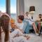 Th8 Palm Dubai Beach Resort, Vignette Collection by IHG